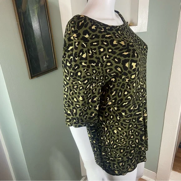 Chico's Sz 2 Metallic Gold Leopard Print Short Sleeve T Shirt Tee Top Blouse L - Picture 7 of 11